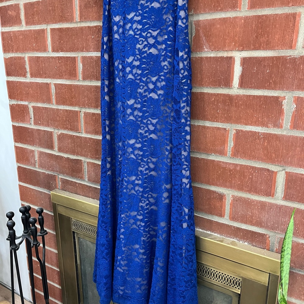 Elegant Blue Lace Maxi Dress